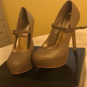 Grey neutral Cathy Jean heels